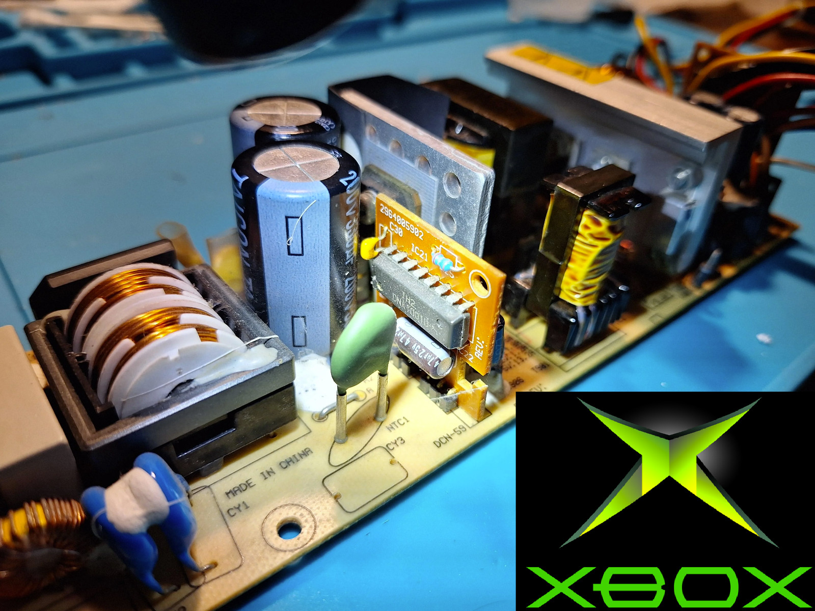 Original Xbox Delta 96AP and 96AP-1 Power Supply (PSU) Capacitor Replacement Kit