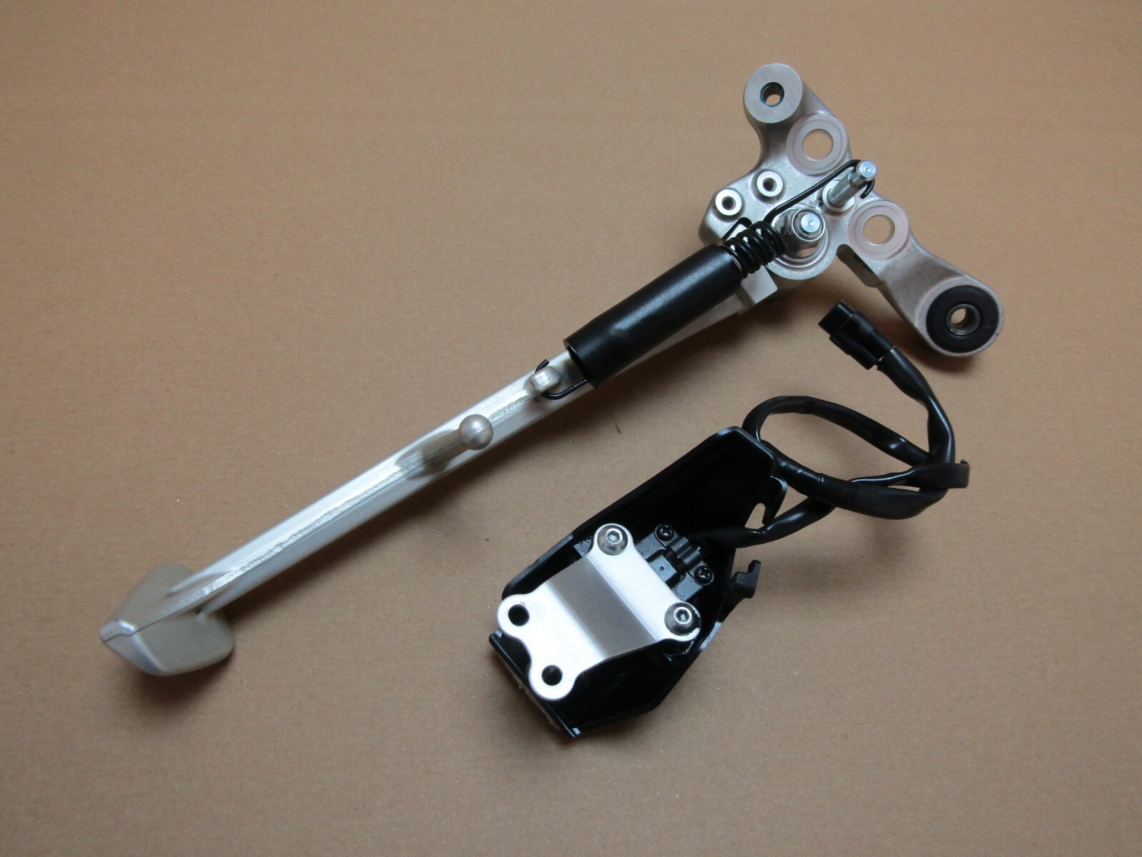 Yamaha YZF-R1 20 2020 side prop stand (10122)