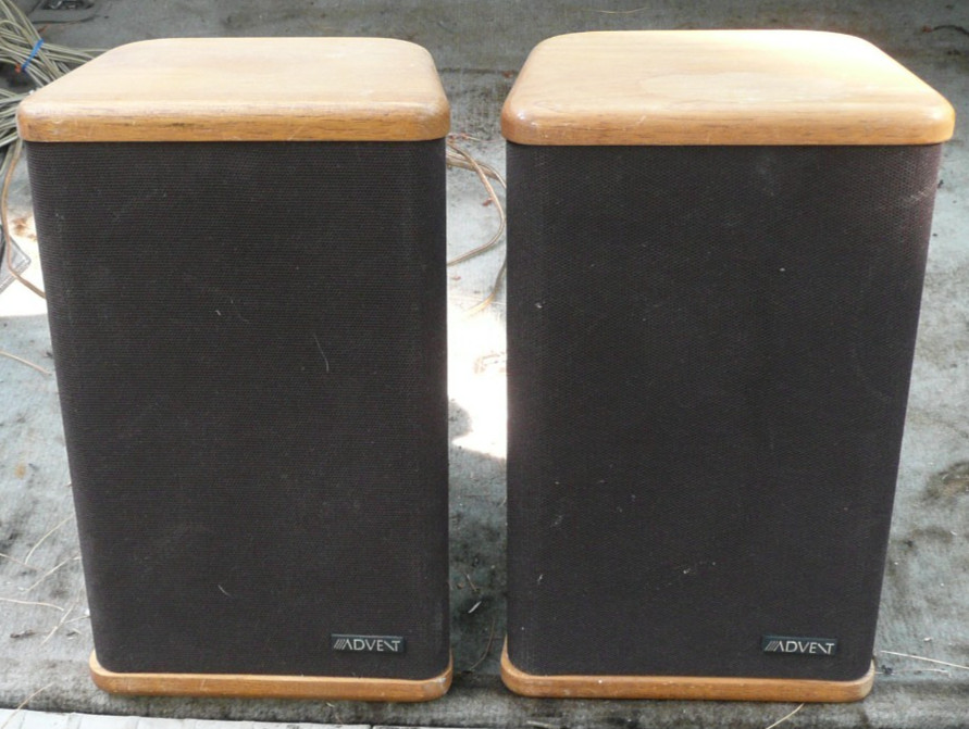 Pair of Vintage MINI ADVENT Wooden Bookshelf Speakers