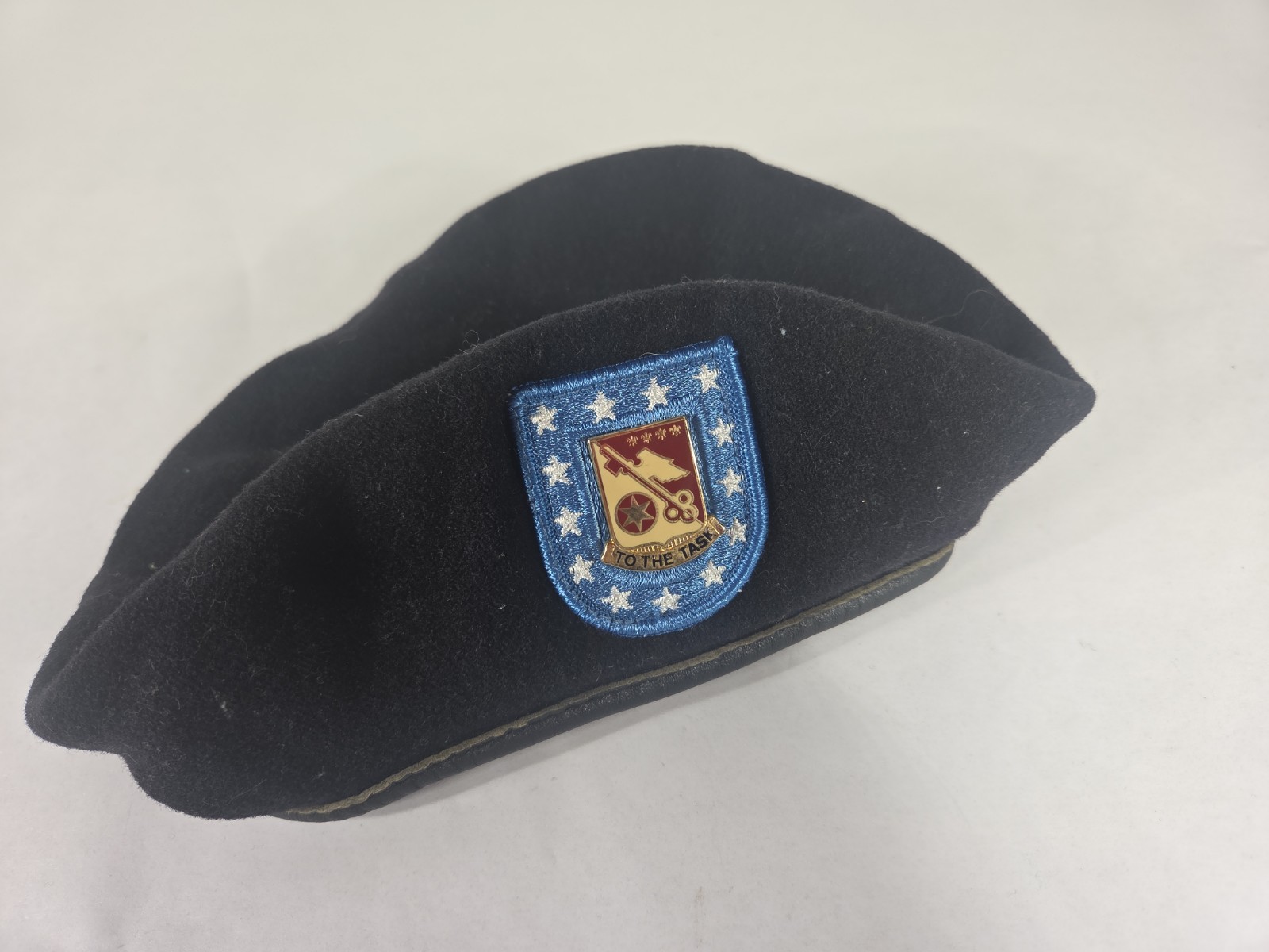 7 1/8- Army ASU Black Wool Beret with 426th SUPPORT BT DSCP Garrison Collection