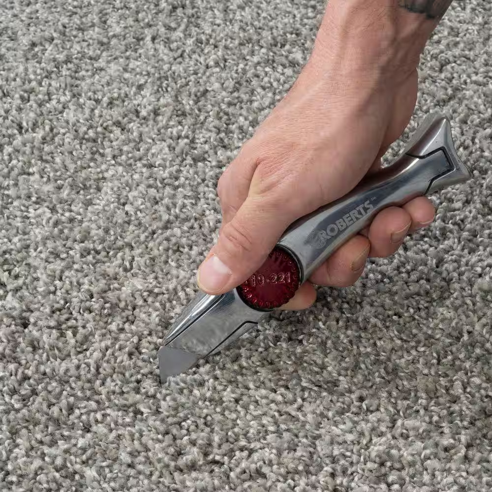 Pro Utility Knife with Magnetic Blade Holder