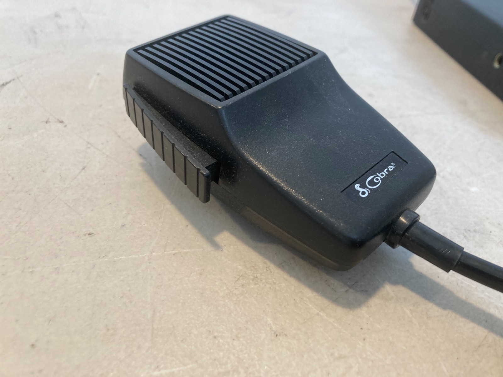 Cobra 20 Plus CB Radio Transceiver 40 Channel Model