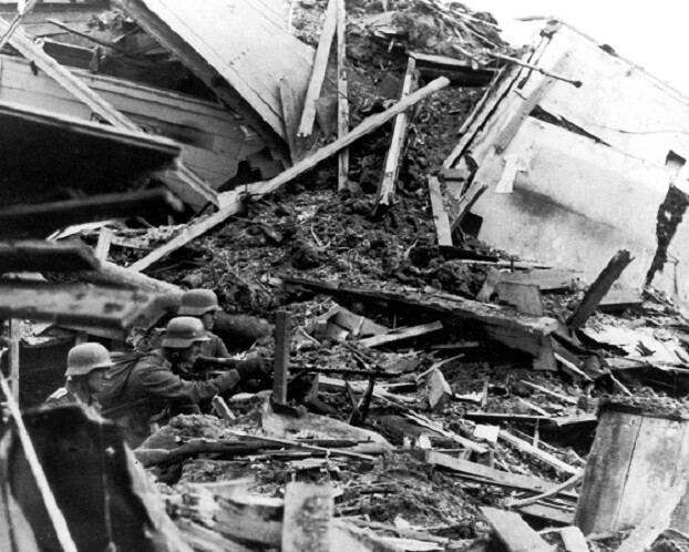 German Soldiers firing from Stalingrad Ruins 8x10 WWII Photo 332a