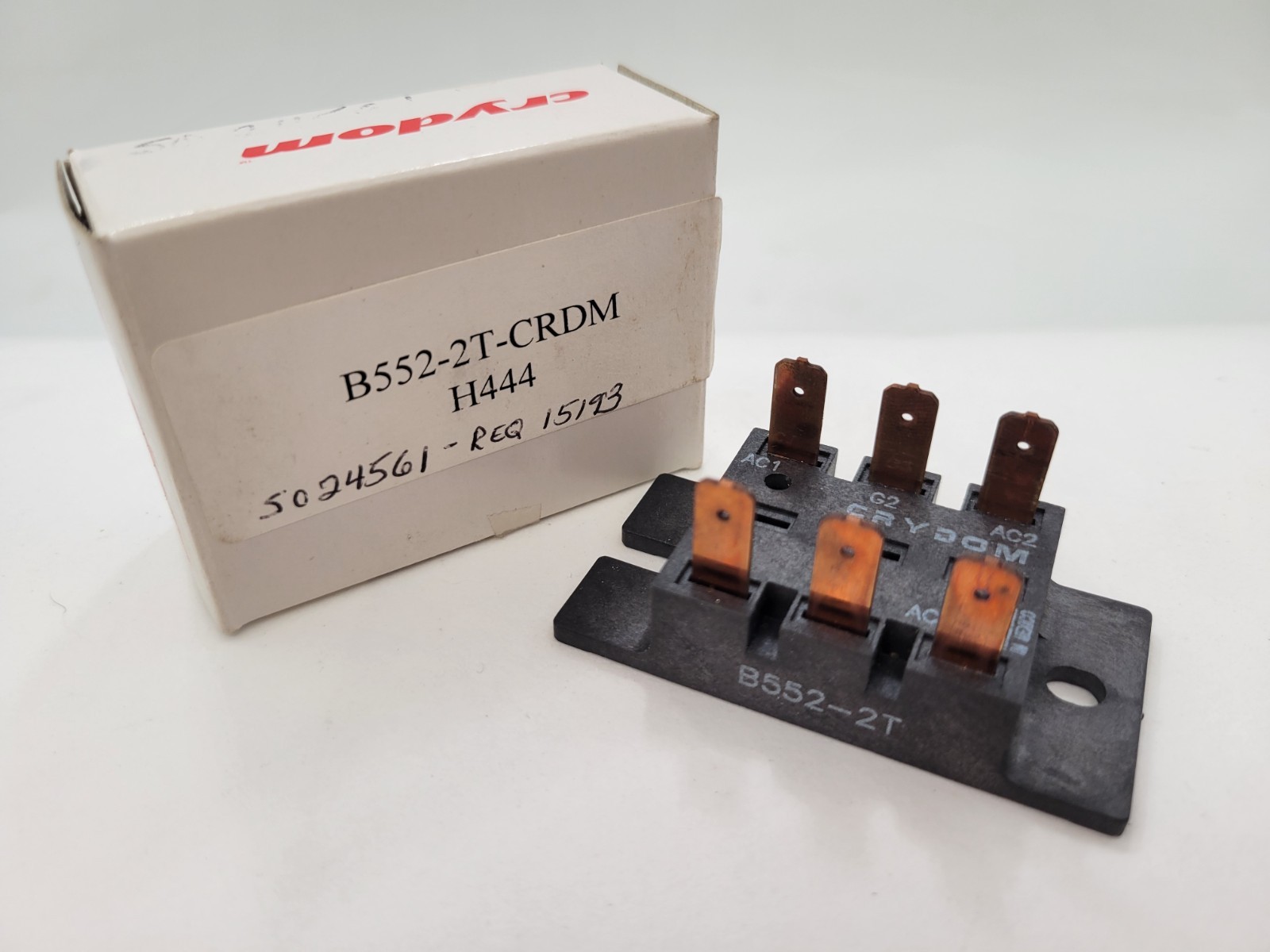 Crydom B552-2T Solid State Relay Power Module Screw Mount 25 Amp B-2T Series