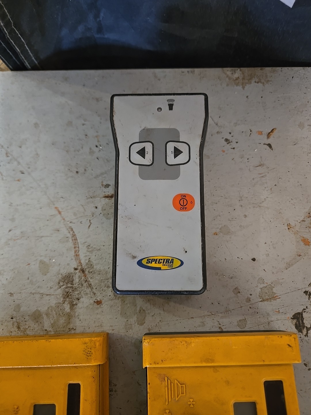 Spectra-Physics Trimble RC501 Remote + 2x Level-Eye Modules