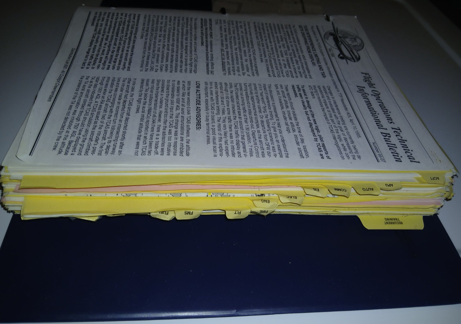 MD-11 Flight Operating Manual Vol. 2