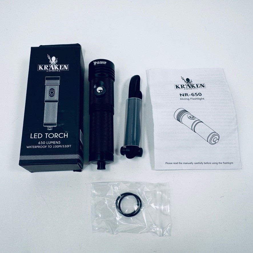 Kraken NR-650 LED Diving Torch Flashlight 350 Lumens NEW
