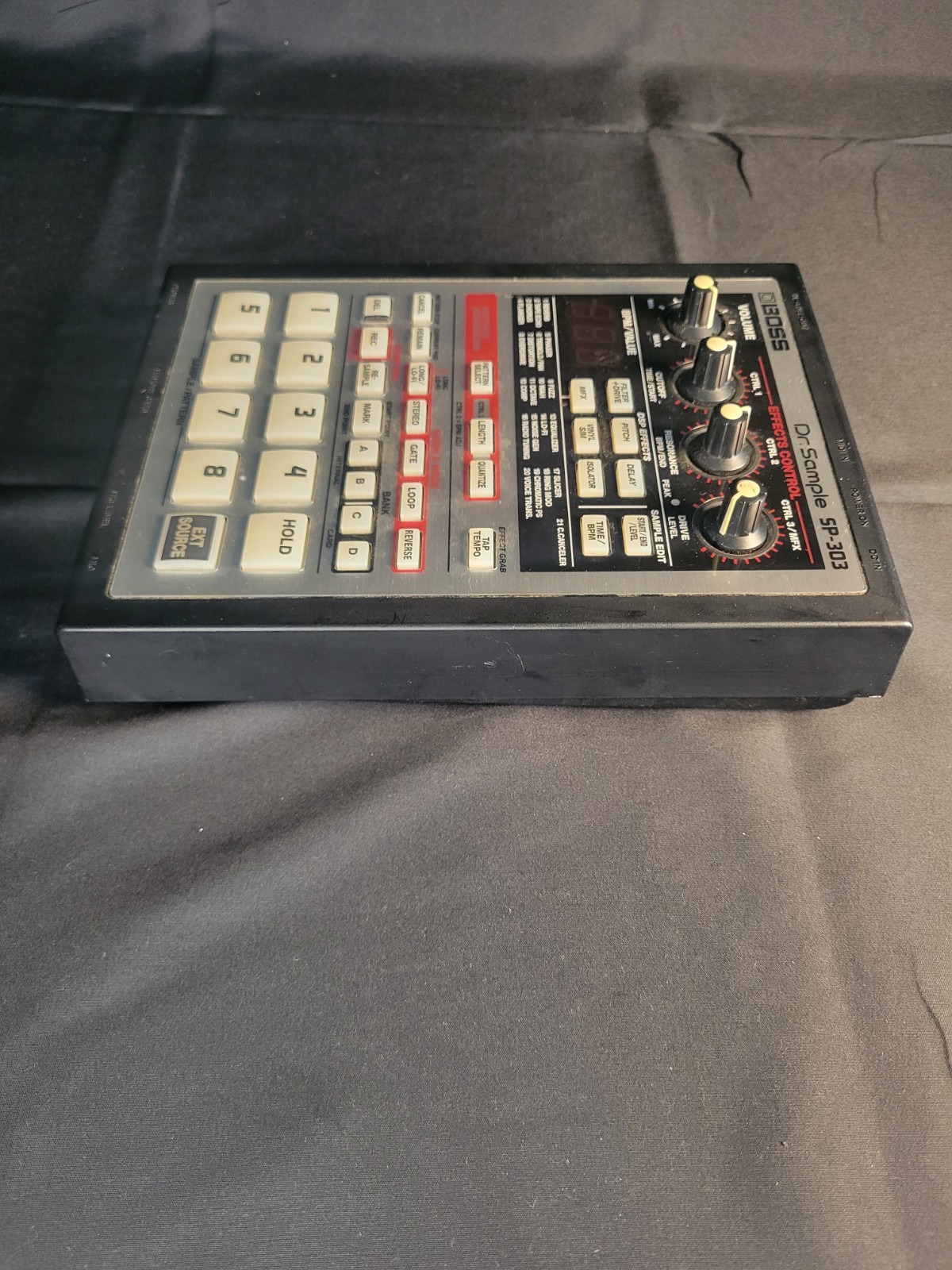 BOSS SP-303 Dr. Sample Sampler Lo-Fi Hip Hop Effects Sequencer Great Condition