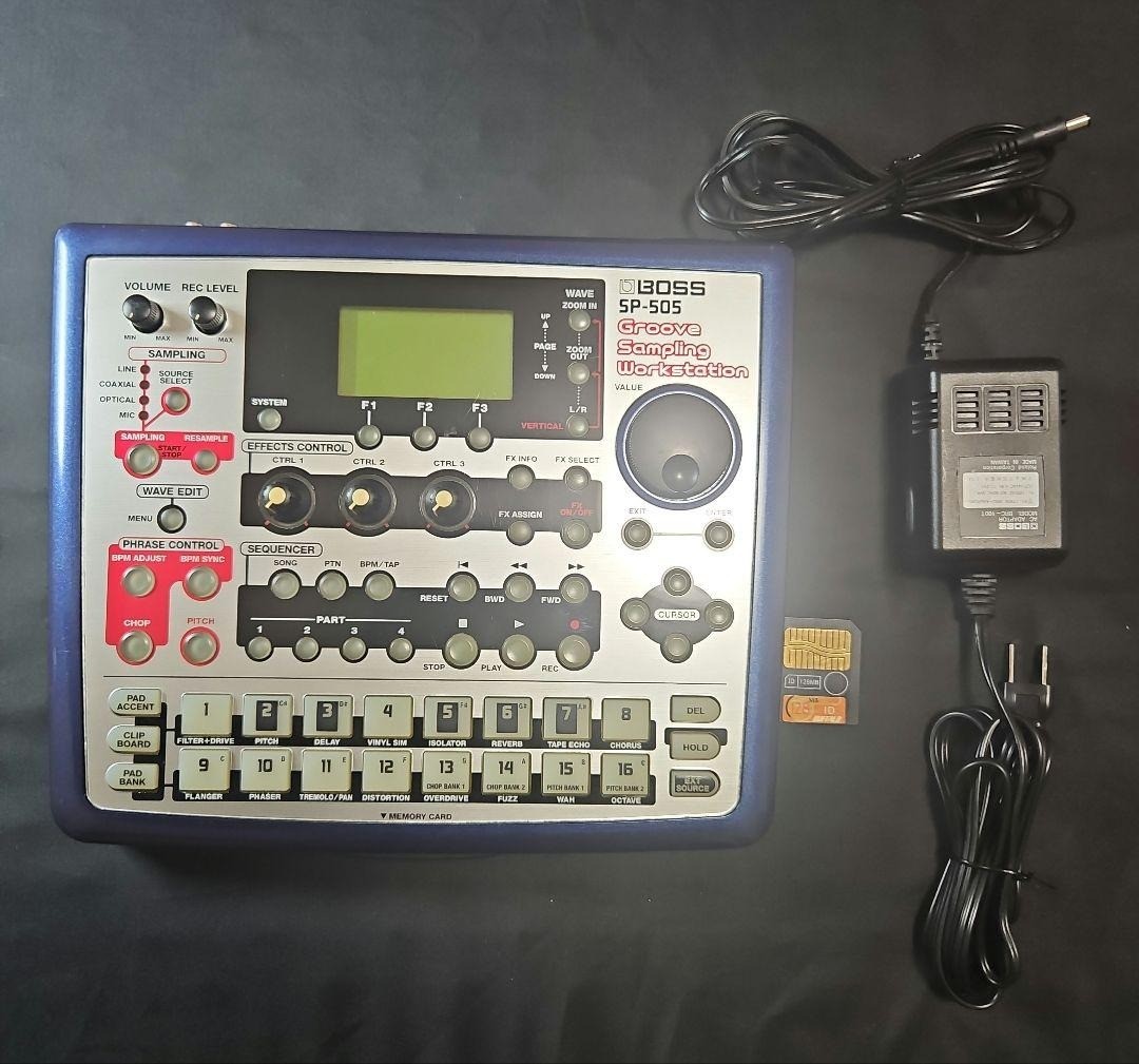 BOSS SP-505 Groove Sampling Workstation DJ Sampler 16 Pads w/ AC Adapter Tested