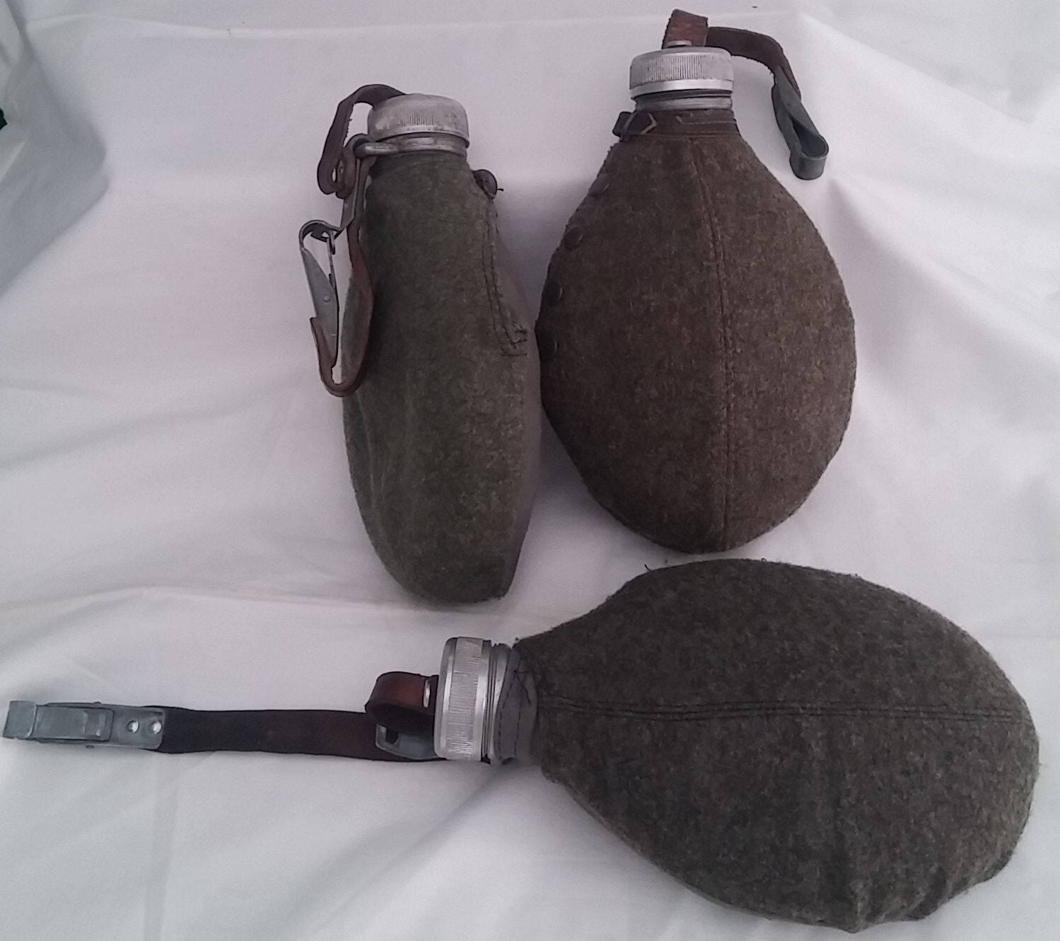 Original WWII Sweden Swedish Army Water canteen with cover .