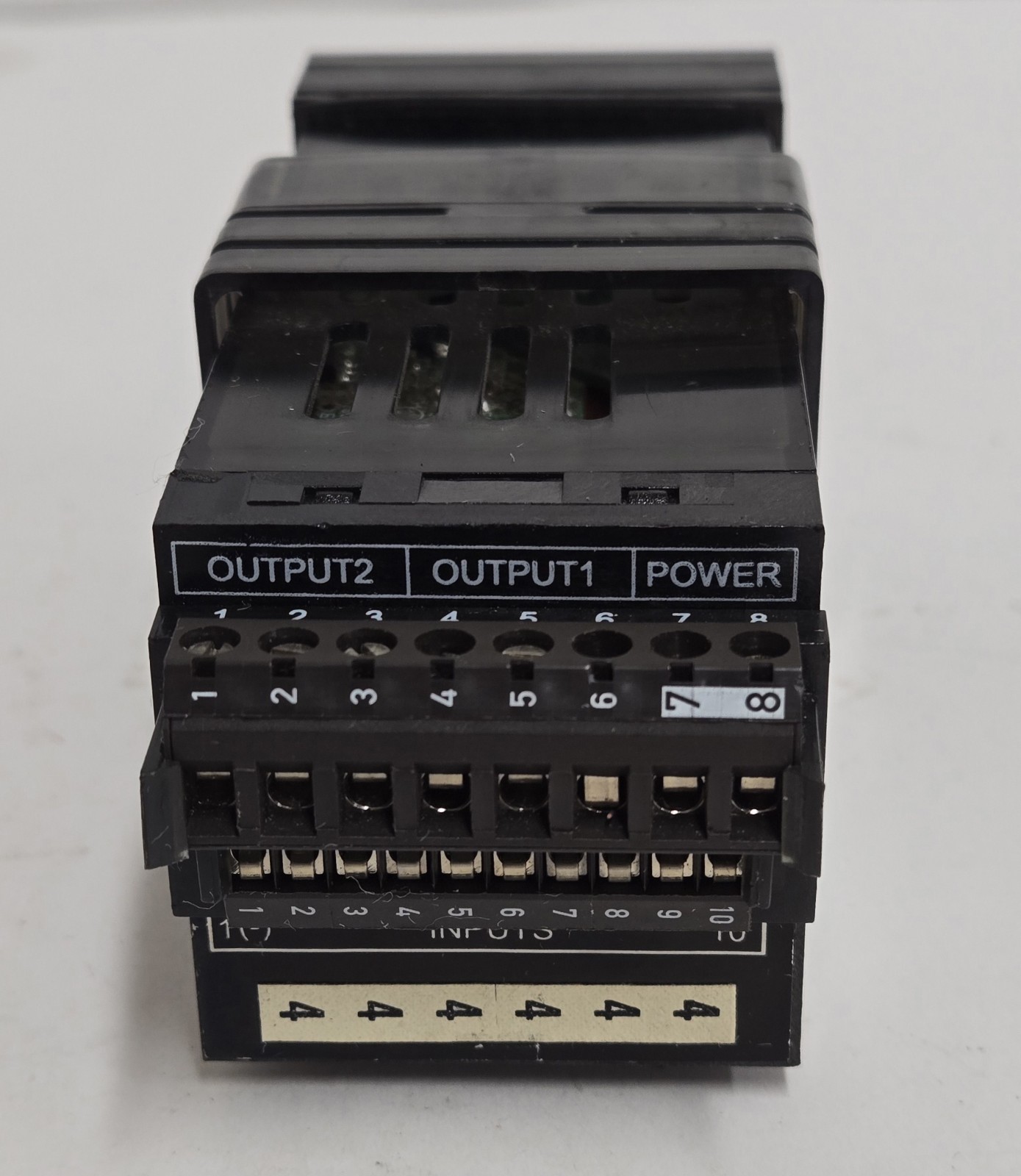 NEWPORT i16D52 TEMPERATURE CONTROLLER.