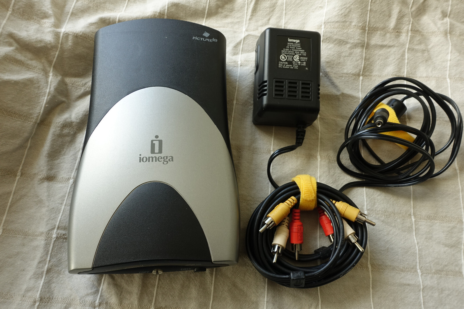 iOMEGA FOTOSHOW ZIP 250 Drive - As Is Not Fully Tested