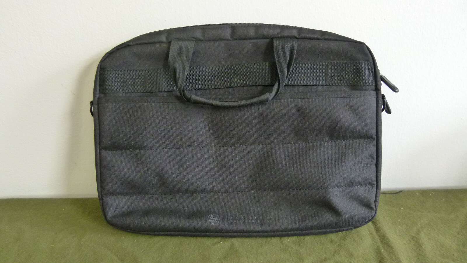 HP Black Padded Messenger Laptop Bag