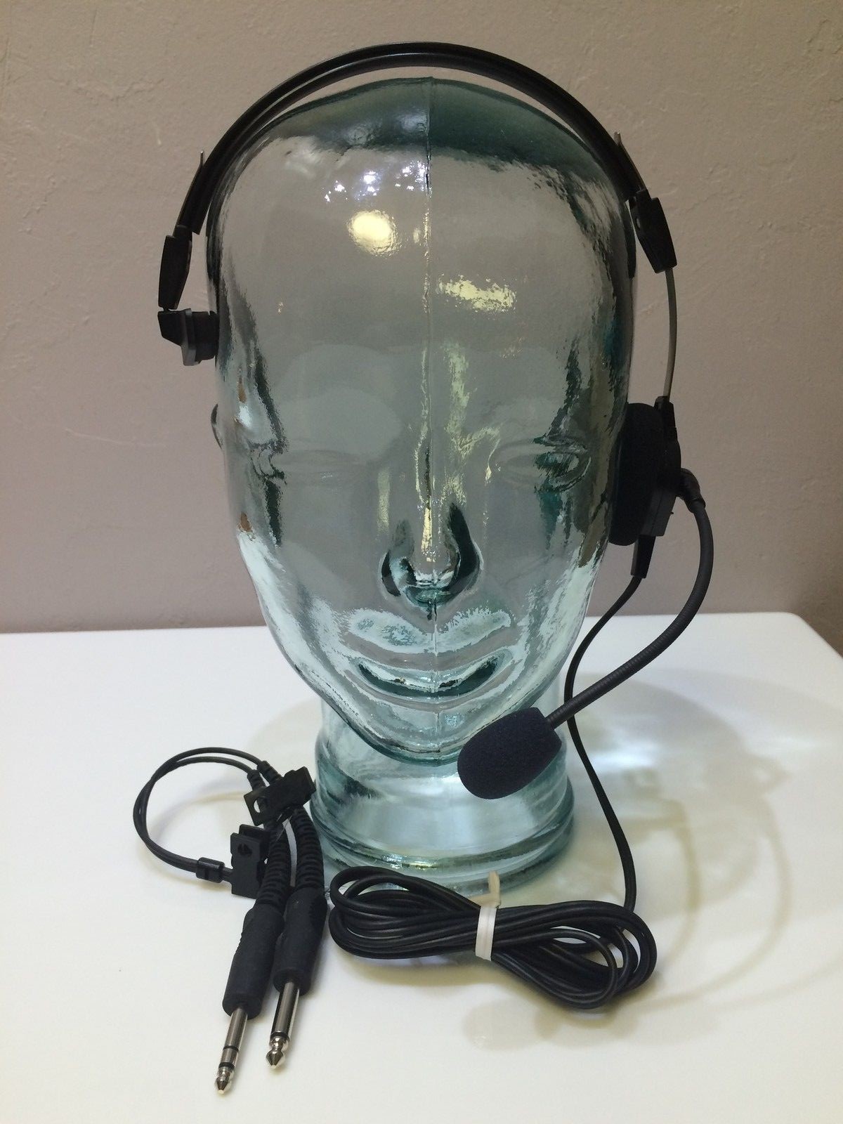 BNIB TELEX AIRMAN 750 SINGLE  w/ dual plugs p/n 64300-300