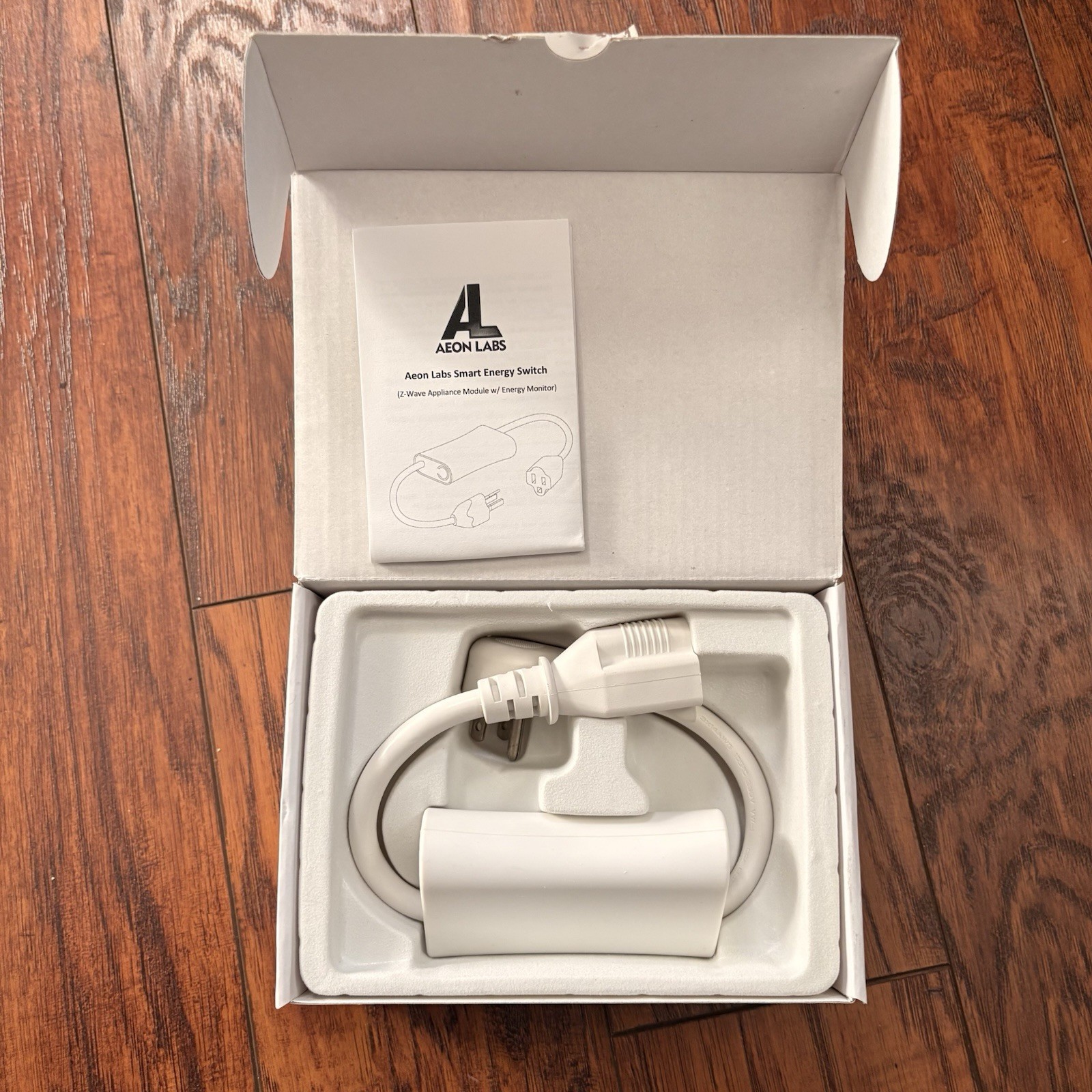 Aeon Labs DSC06106-ZWUS - Z-Wave Smart Energy Switch White App Control