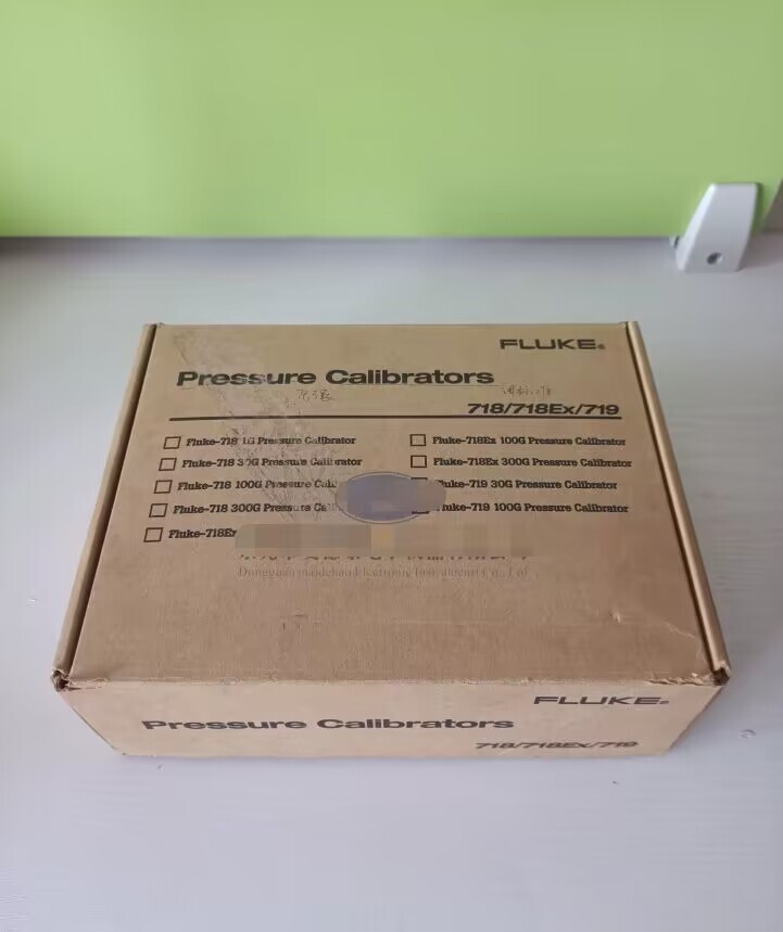 1pc Fluke 719 100G Pressure Calibrator NEW#L
