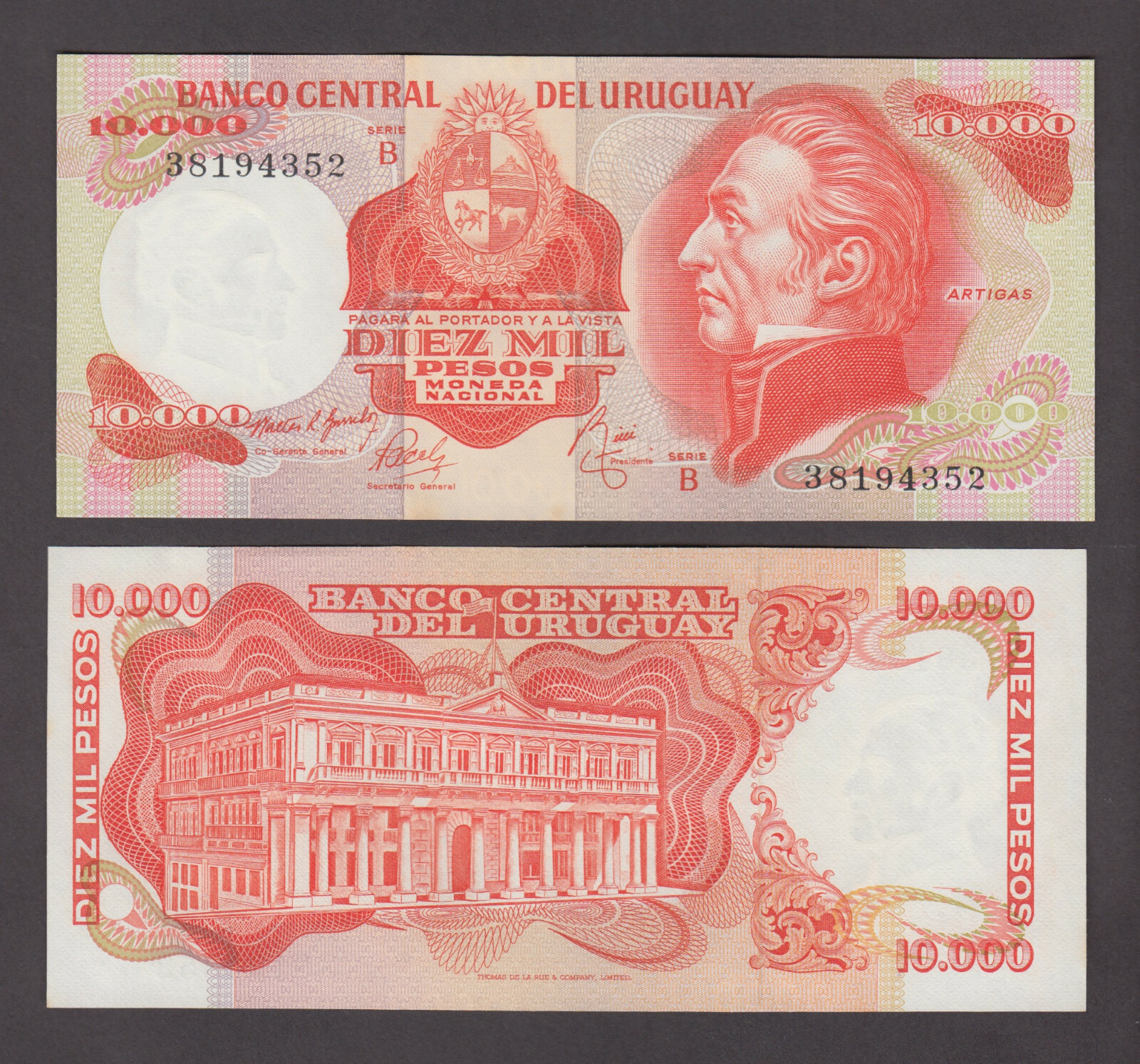 URUGUAY P.53b  10,000 10000 PESOS 1979  UNCIRCULATED  WE COMBINE  2205