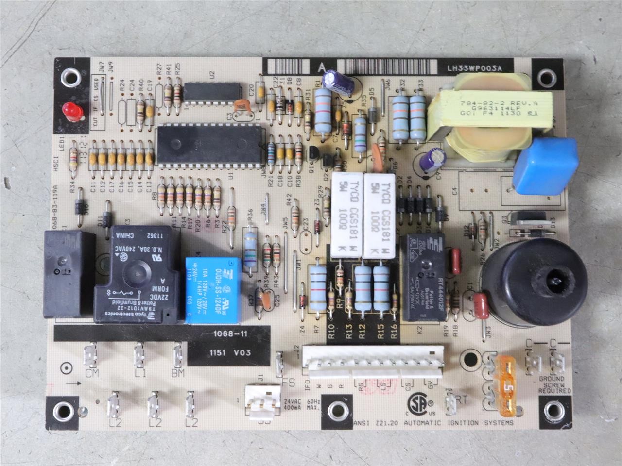 Carrier Bryant 1068-11 Furnace Control Circuit Board LH33WP003A