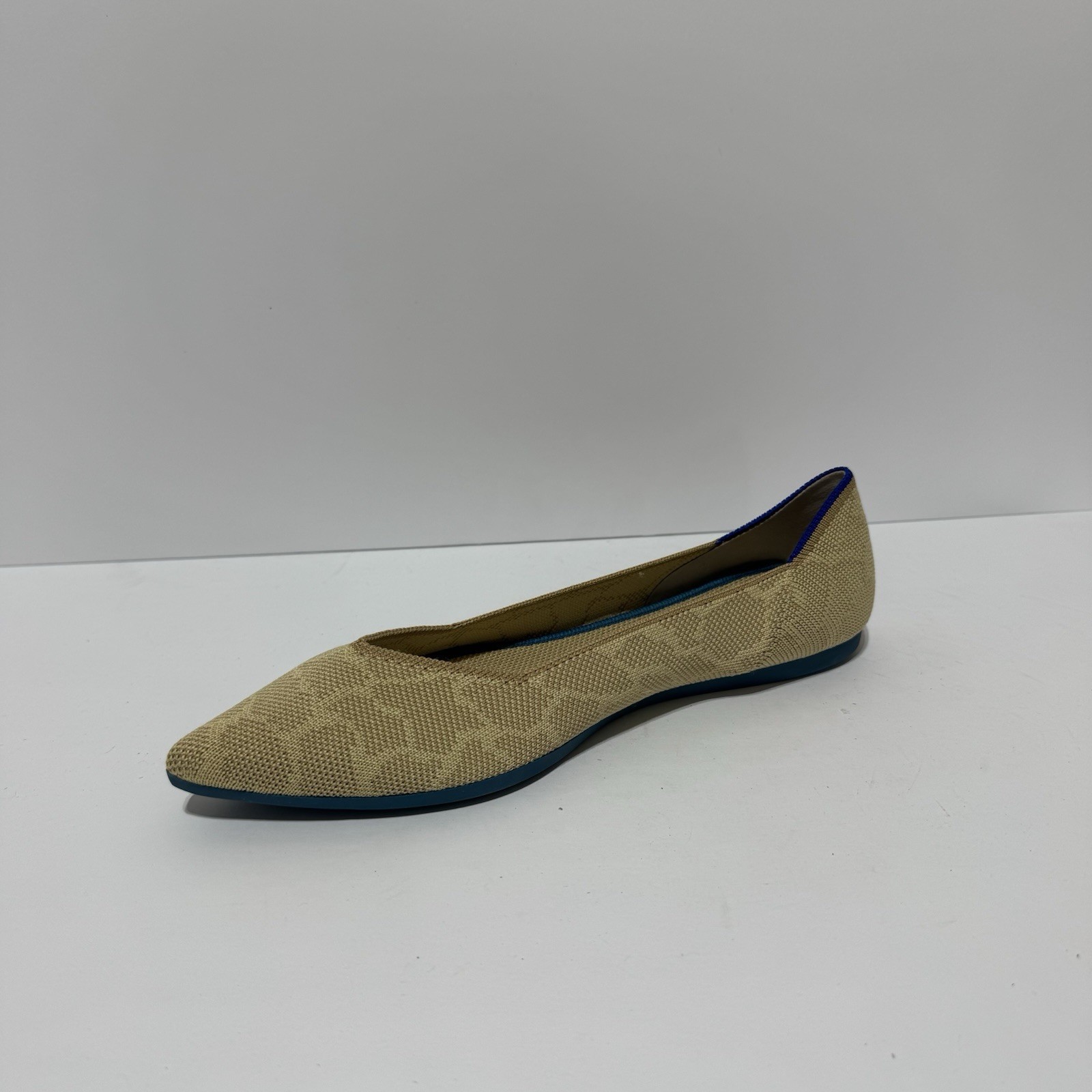 Rothys Womens The Point Flat Sahara Gold Size 9.5 M