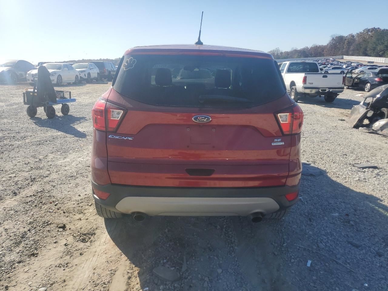 ESCAPE 2019 Glove Box 4924929