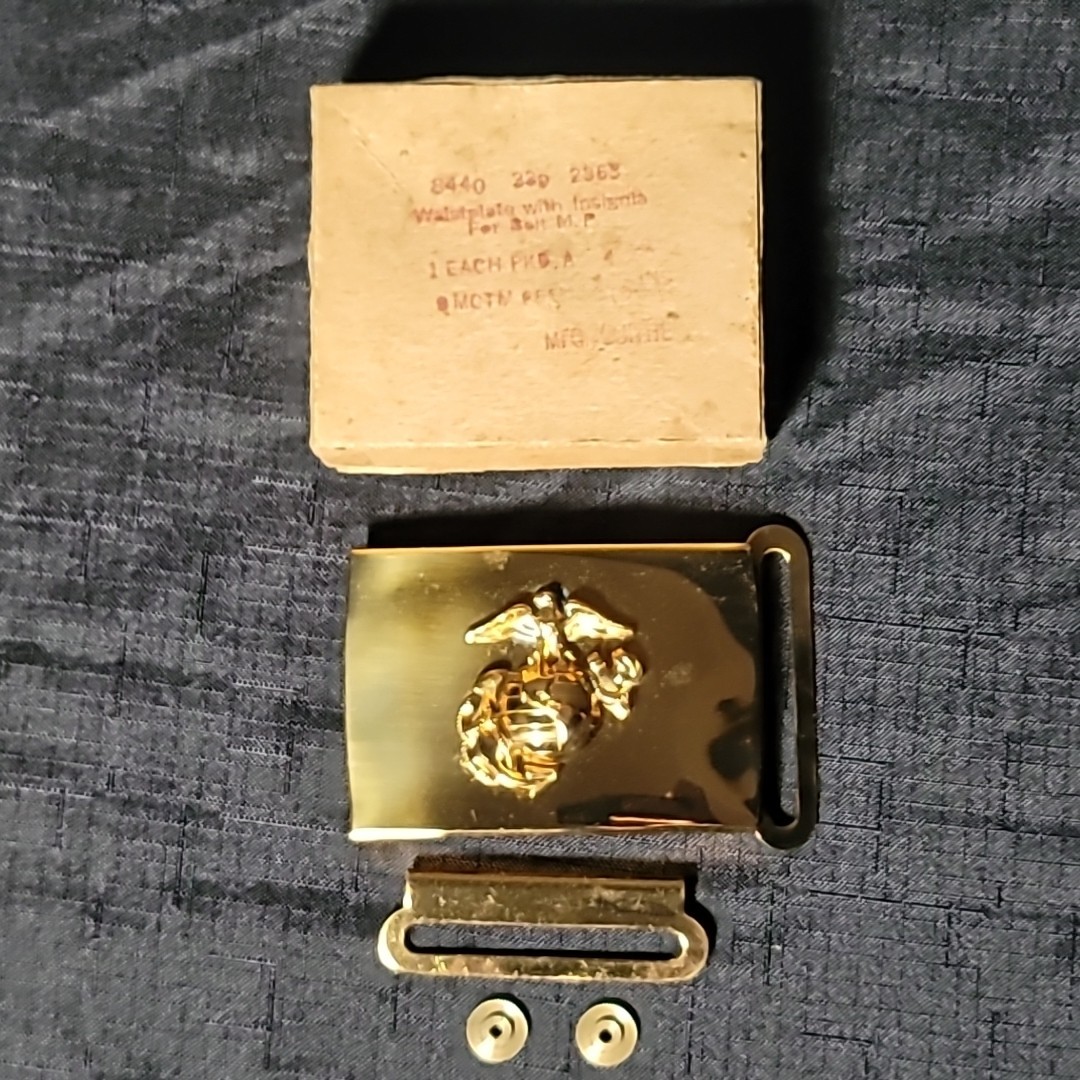 USMC Waistplate With Insignia For MP Gold Plated Dress Belt Buckle In Box