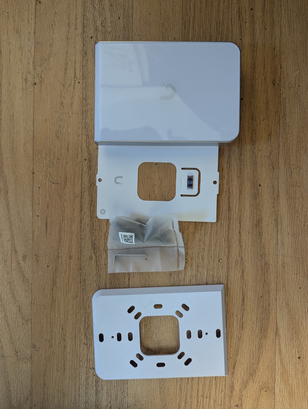 Ubiquiti Networks U6 In-Wall Access Point - White