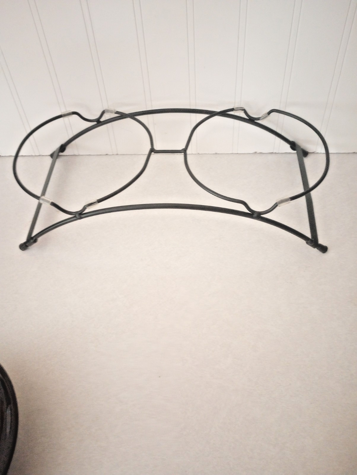 NEW PETRAGEOUS DESIGNS 3-PIECE PET DINING SET