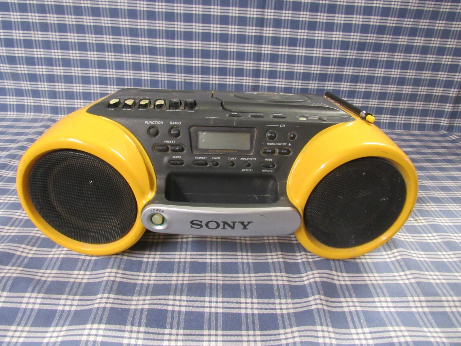 Sony CFD-980 Radio CD Cassette Boombox (Parts or Repair) FAST FREE SHIPPING.