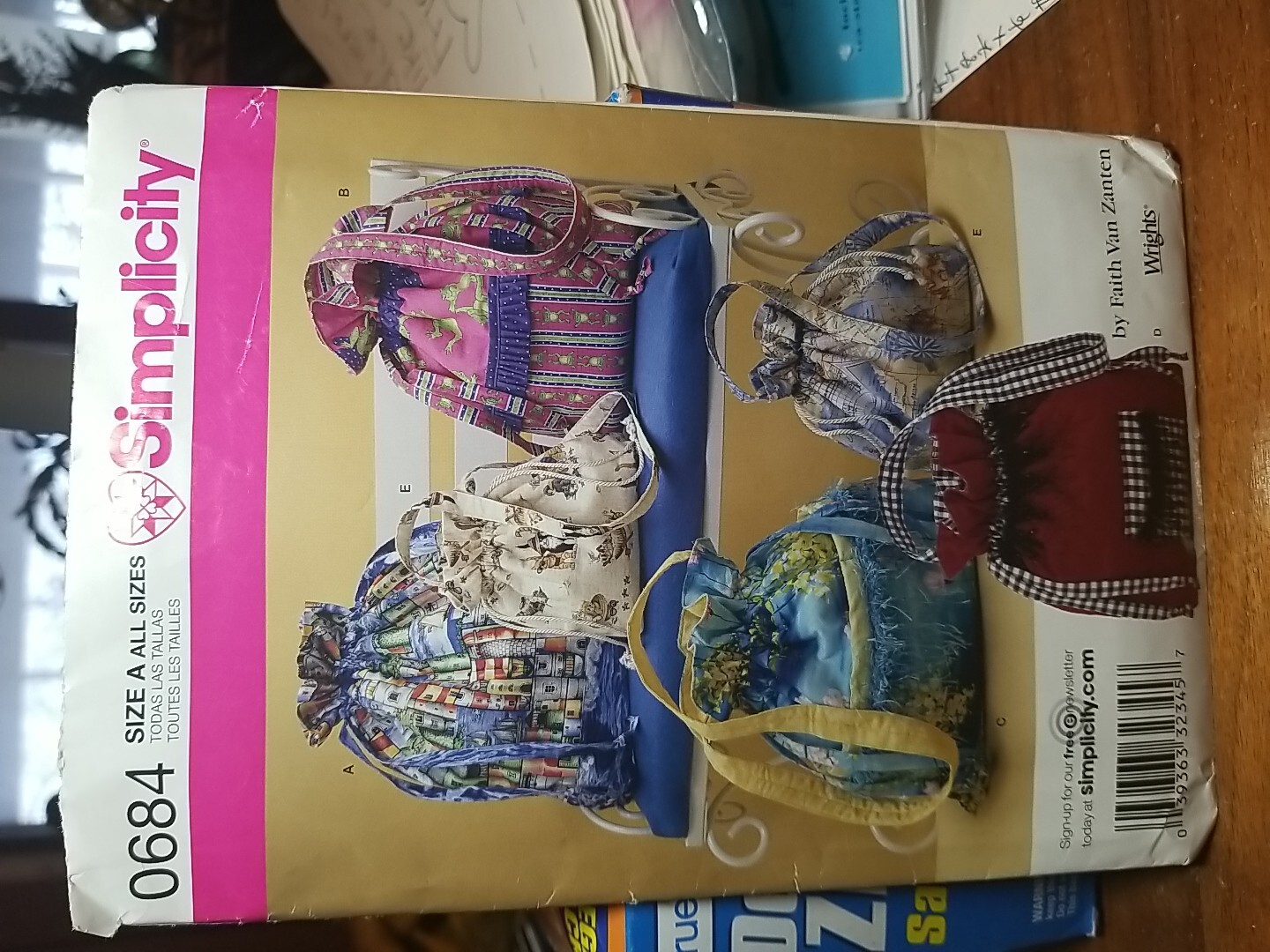 Simplicity 0684 by Faith Van Zanten, Wrights, 5 Bags in 3 Sizes, 2007, Uncut