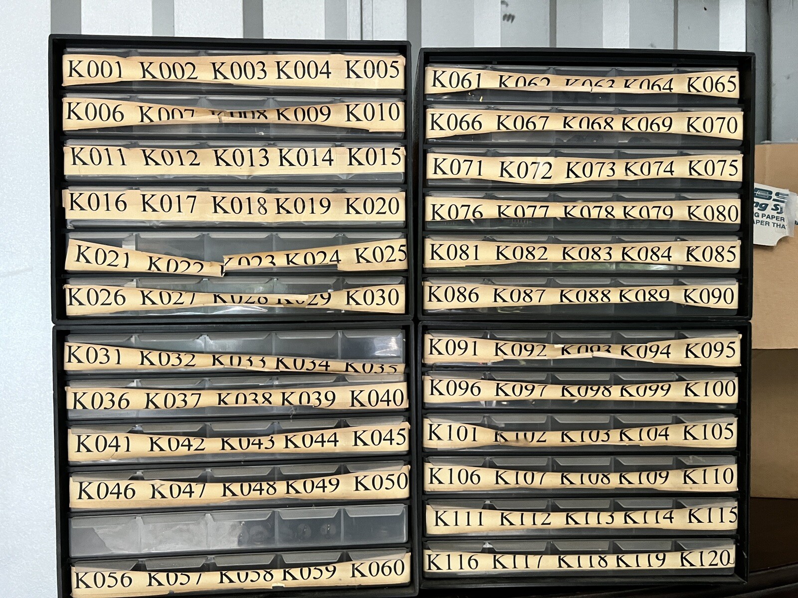 Knoll Keys And Cores