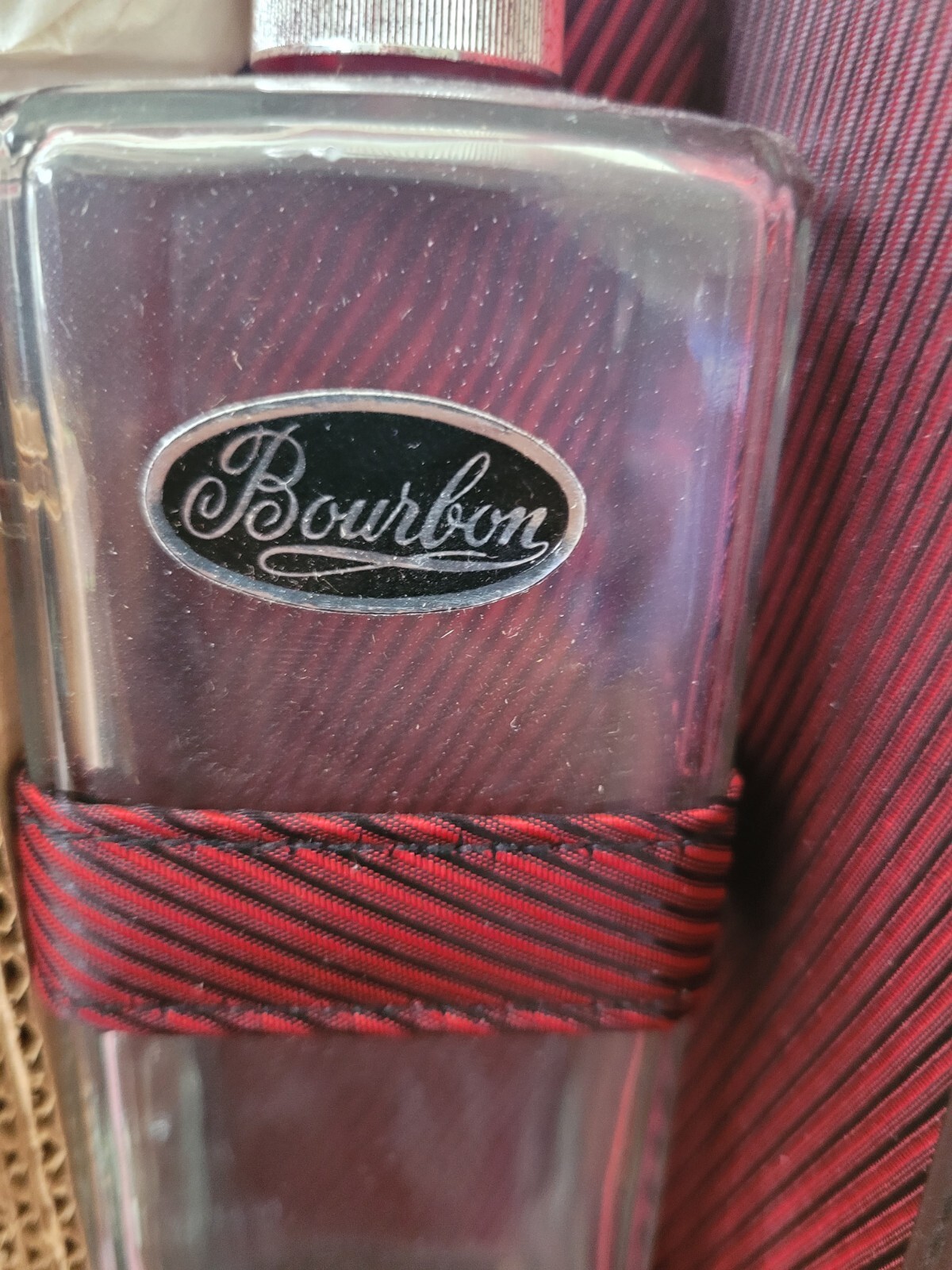1970's Portable Bar Set In Carrying Case With Handle