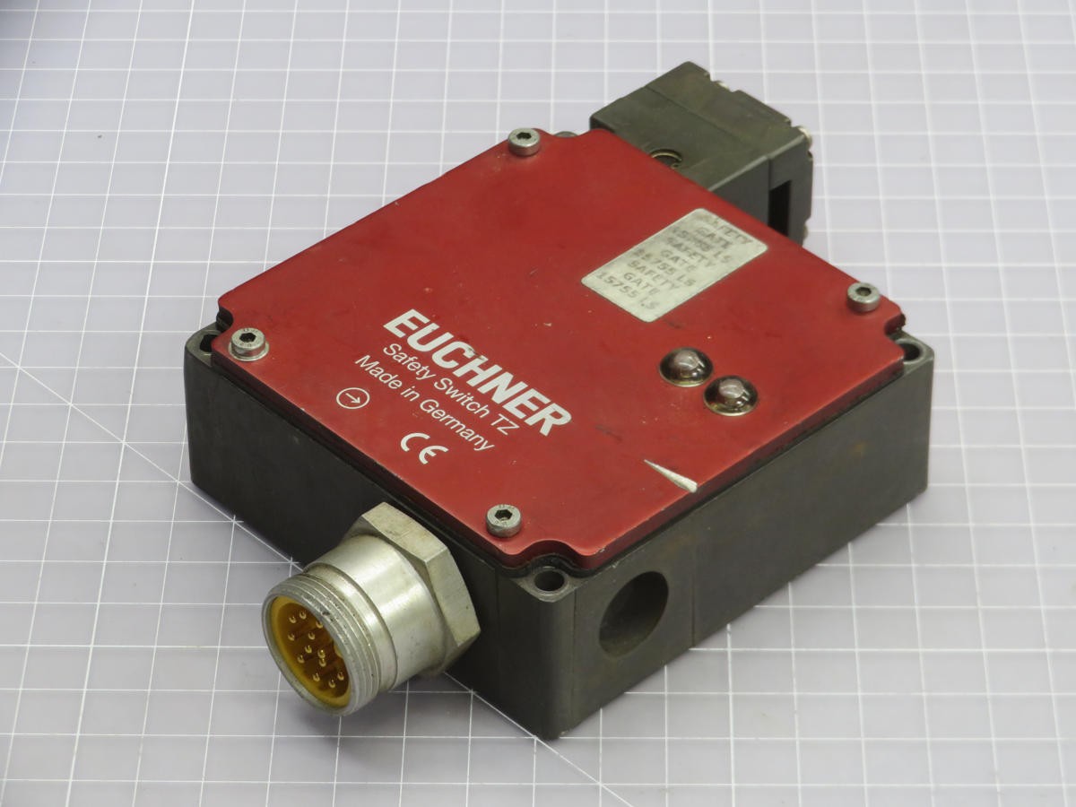 EUCHNER TZ1LE024BHAVFG-RC1971 SAFTEY INTERLOCK SWITCH T244516
