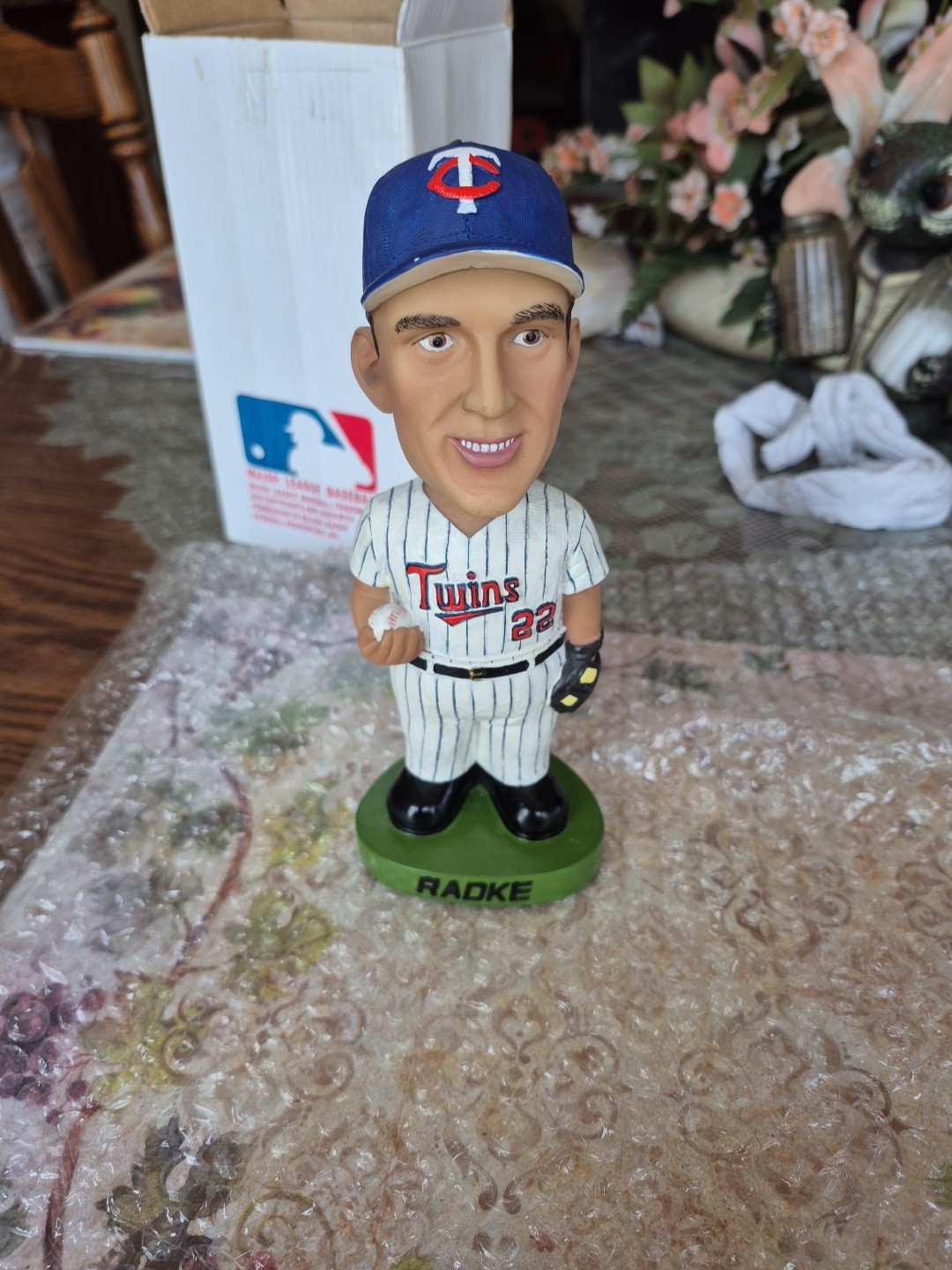 2001 Brad Radke Bobblehead + 3 cards including 2 rookie cards!!! Minnesota Twins