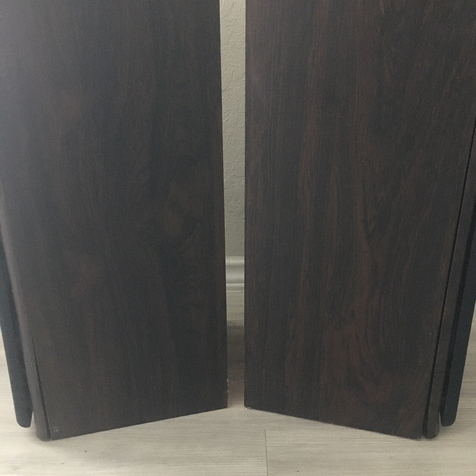 Vintage Fisher 2 Way Speaker System D2 - Untested
