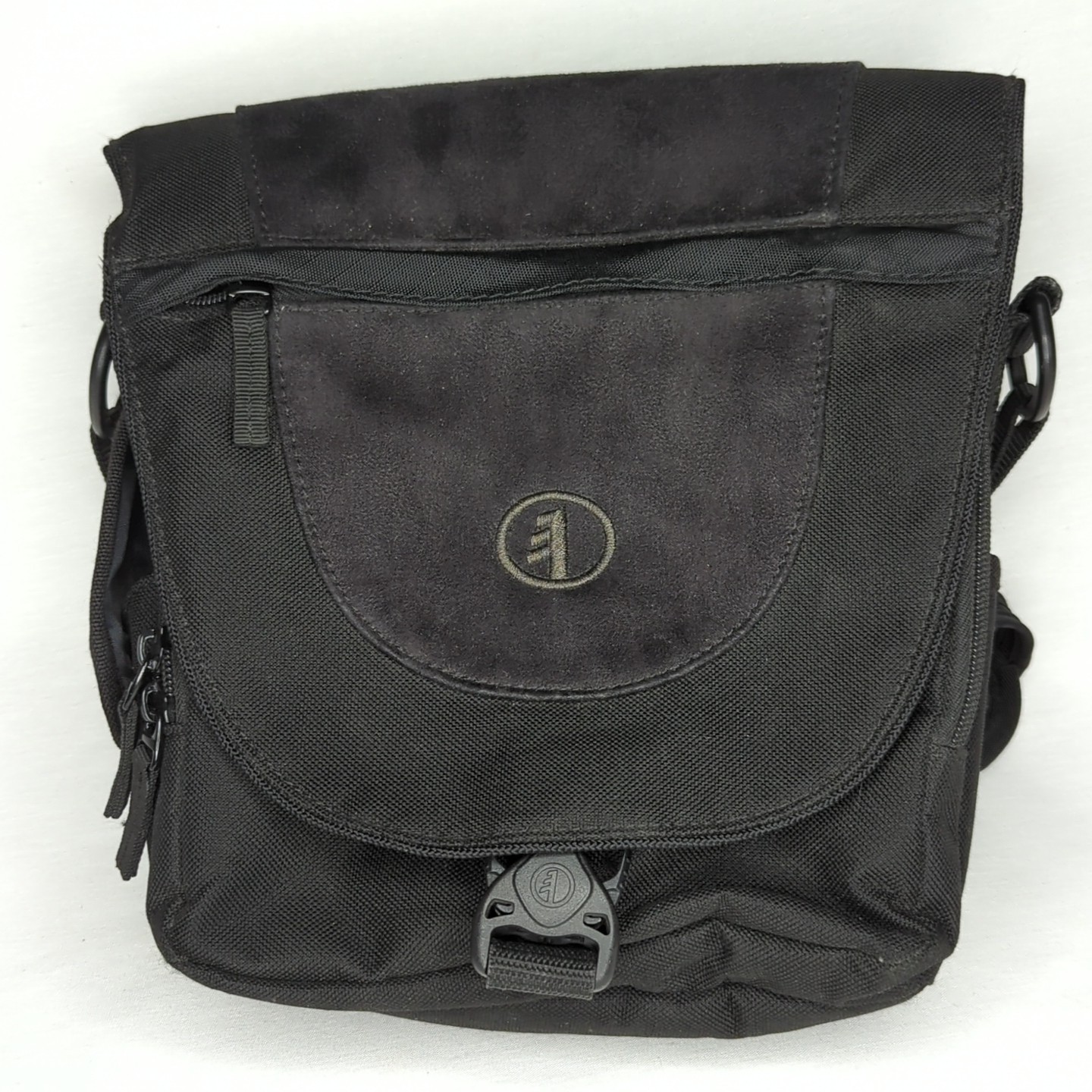 Tamrac 3536 Compact Messenger Camera Bag Black Foam Padded