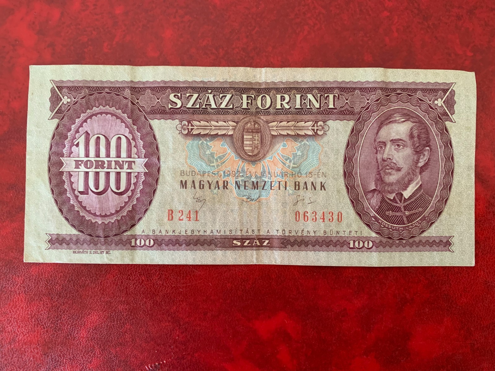 HUNGAR 1992 100 FORINT BANKNOTE-VERY GOOD PLUS