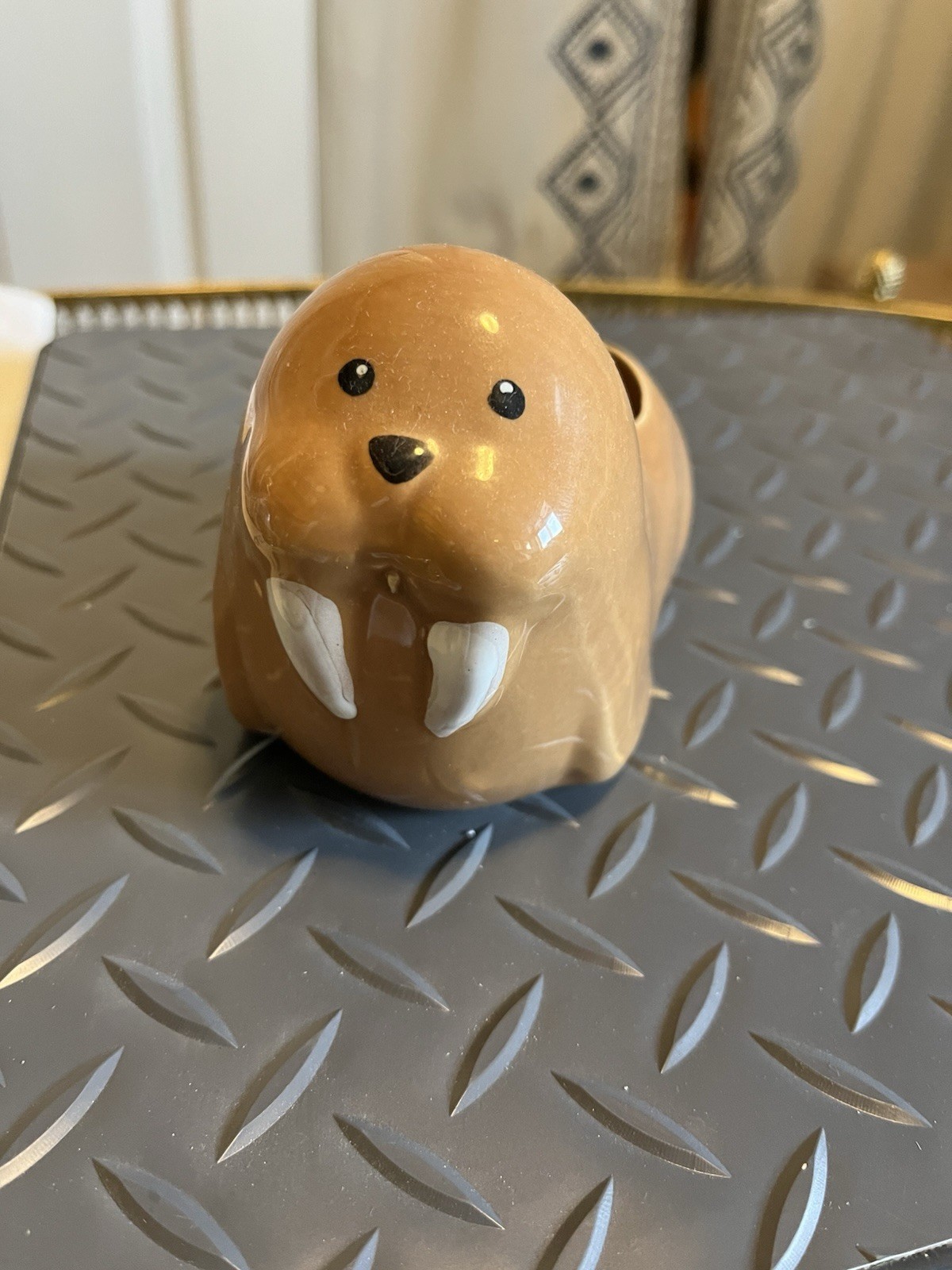 Walrus Planter