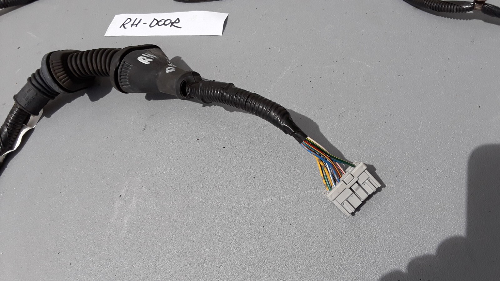 2003 - 2005 Honda Element Front Right Passenger Door Wire Wiring Harness OEM