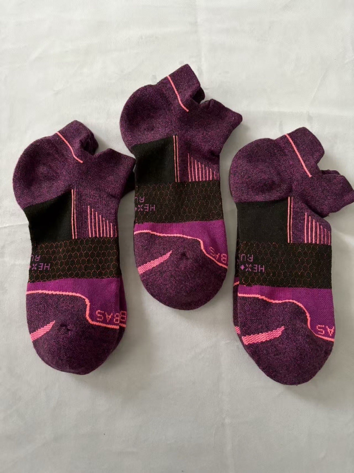 3 pairs Bombas Ankle running Socks size M