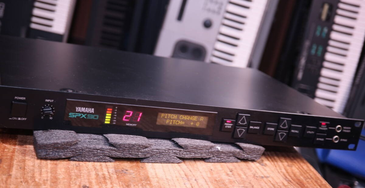 Yamaha SPX90 Digital Sound Processor Reverb digital multi effector Japan Black