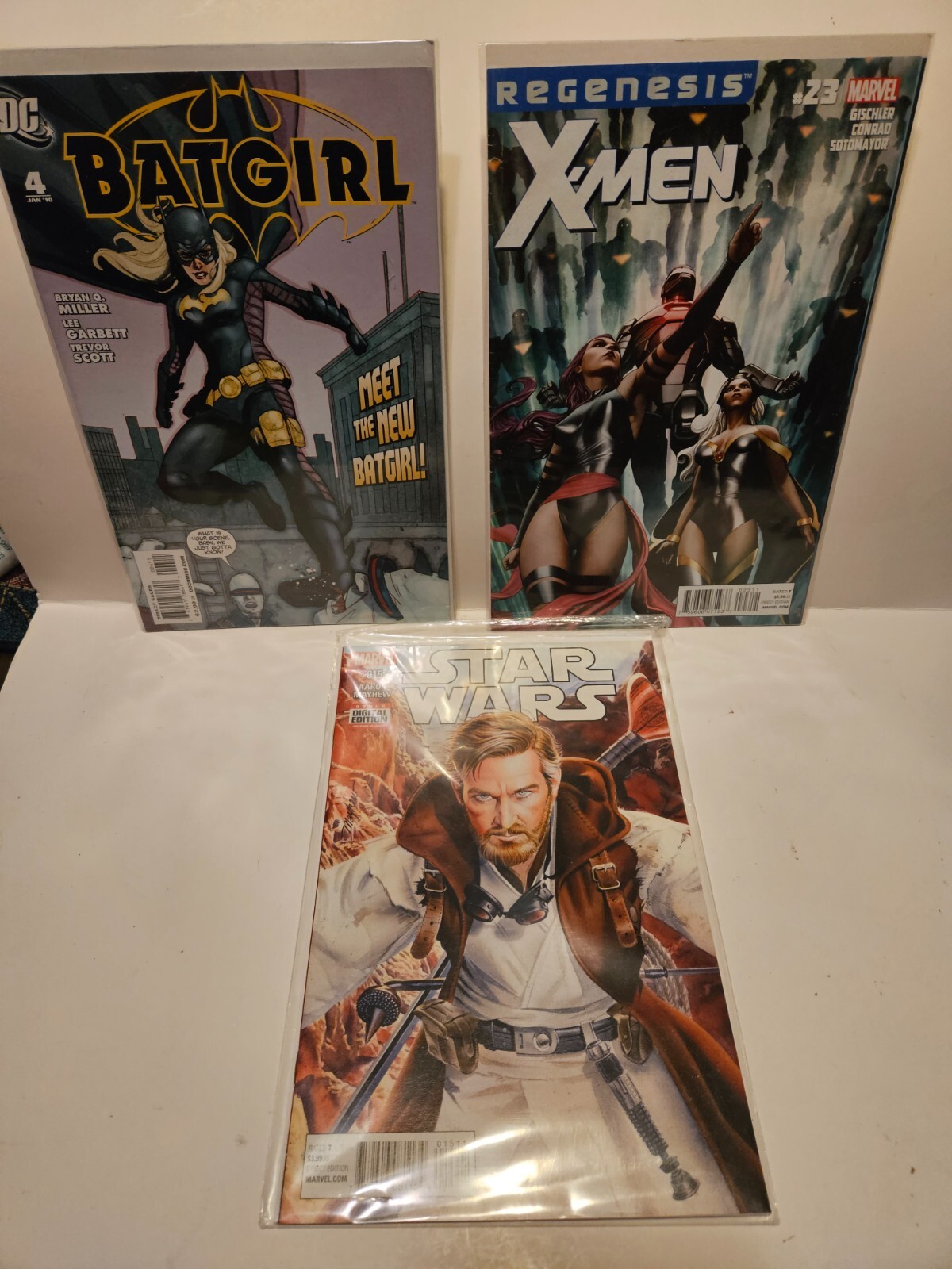 Lot Of 3 DC Comic Books Collectible Bat Girl Superman X Men Clear Sleeves EUC B1