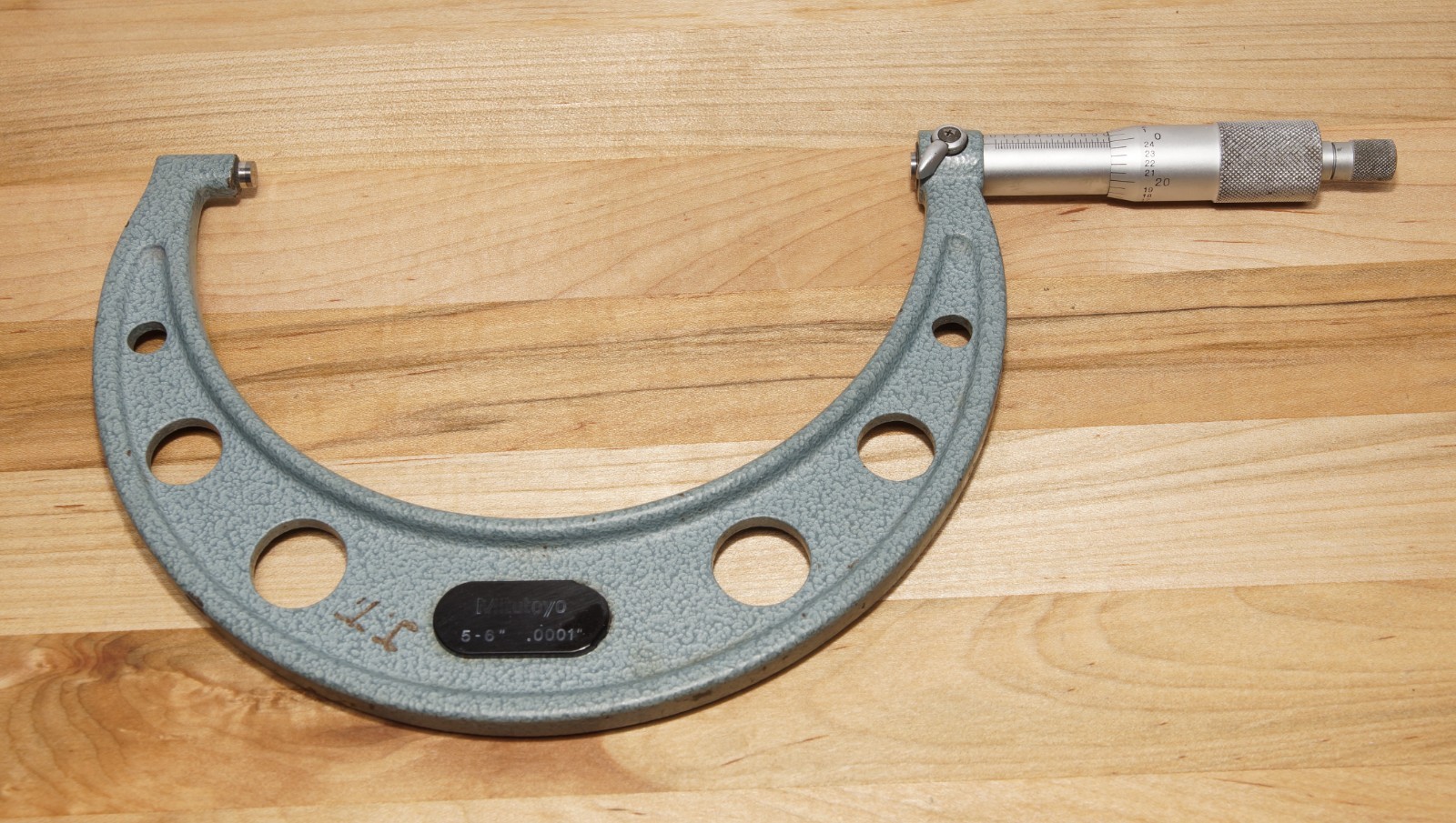 Mitutoyo 103-220A Ratchet Thimble Outside Micrometer 5-6",  .0001"