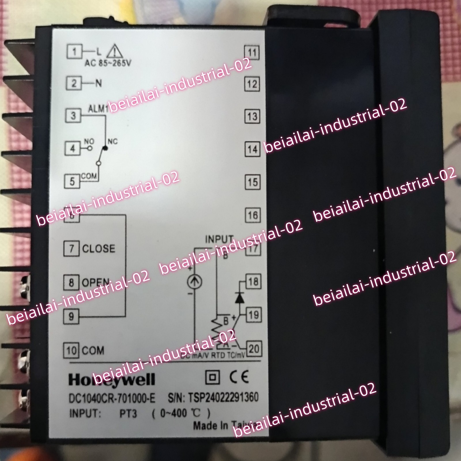 Honeywell DC1040CR-701000-E Temperature Controller#1pcs new in box