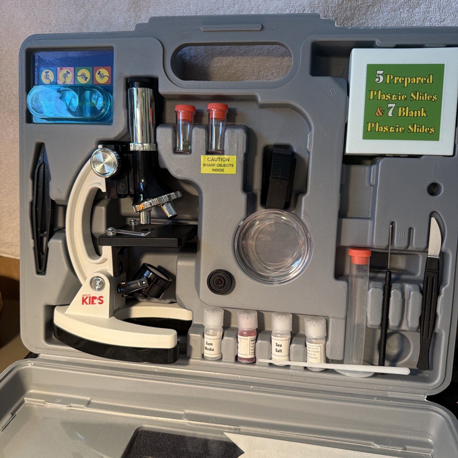 IQ Crew 52 Piece Microscope Set, Age 8+ EUC In Box Complete with Instructions