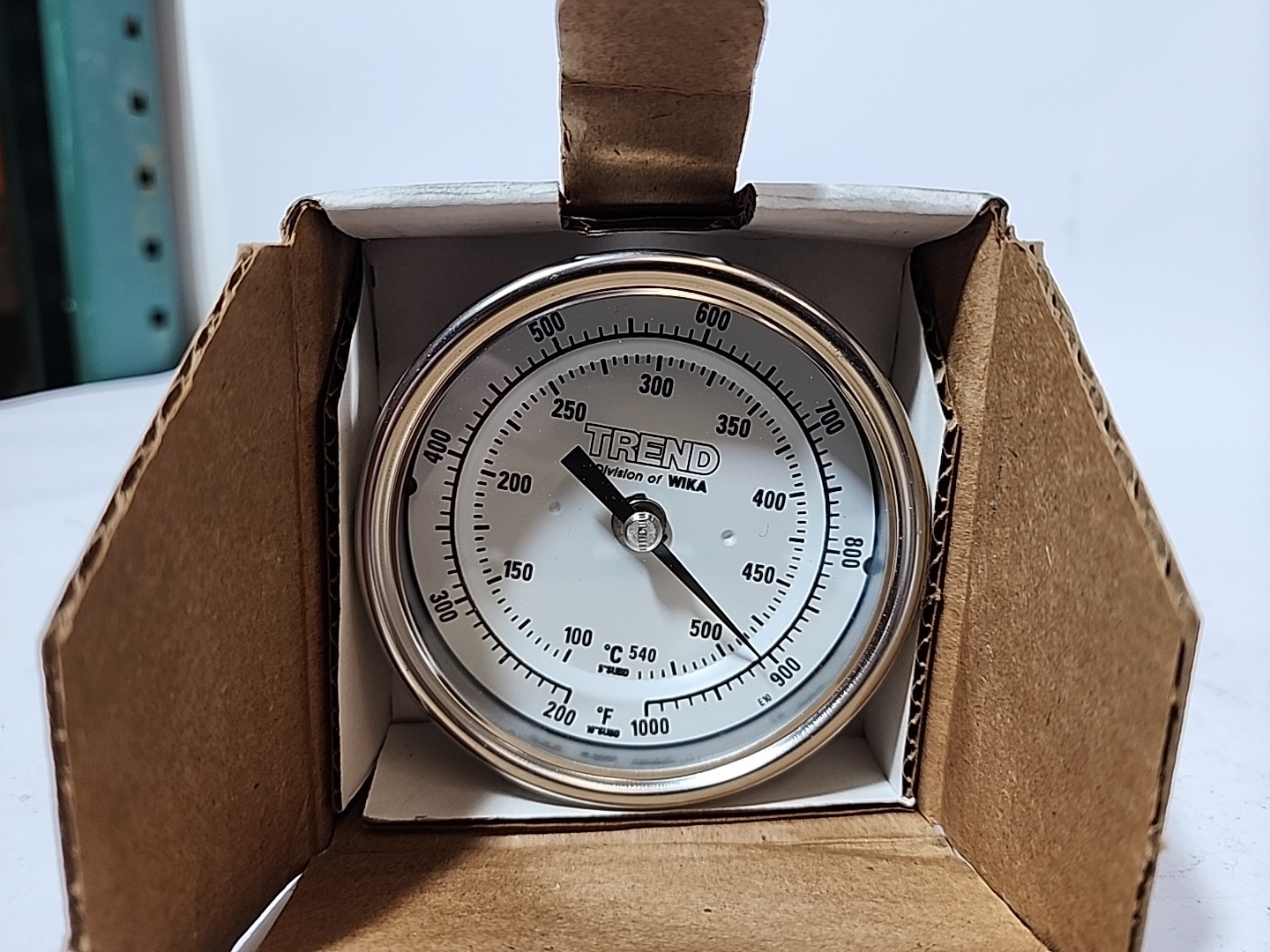 Wika TI.30 Trend Bimetal Thermometer 200-1000F, 100-540C