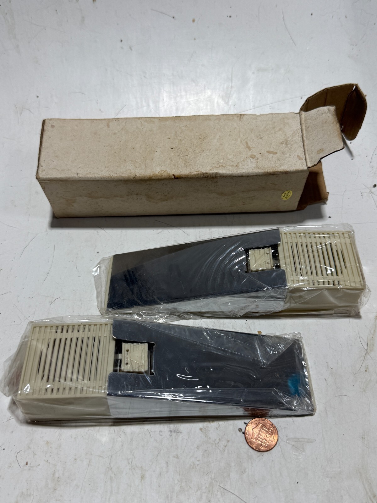 Lot Of 2! VTG Door Stop Burglar Alarm AA Battery Operated W/ Original Box