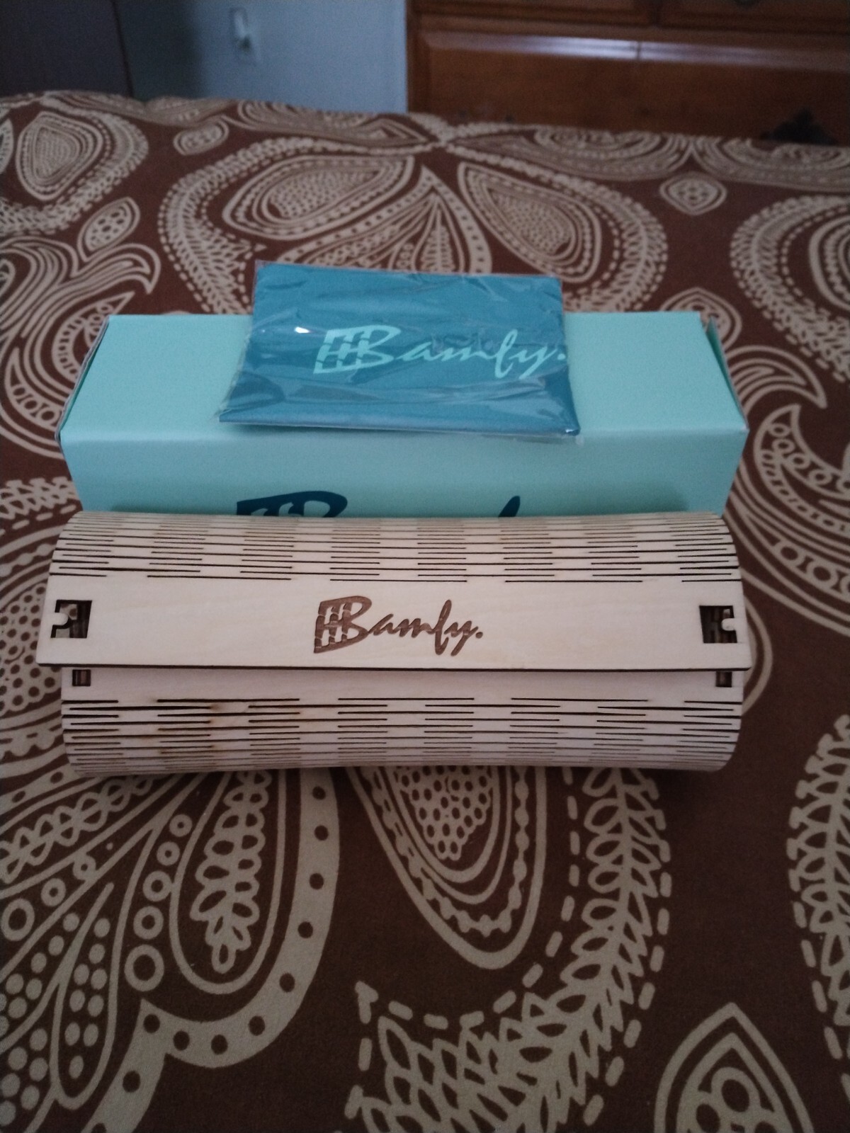 Bamfy Bamboo Eyewear Case w/smudge cloth NEW