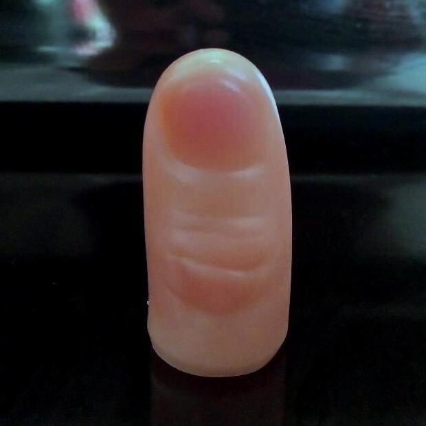 THUMB TIP (SOFT) + 50 TRICKS WITH A THUMB TIP BOOKLET COMBO MAGIC TRICK