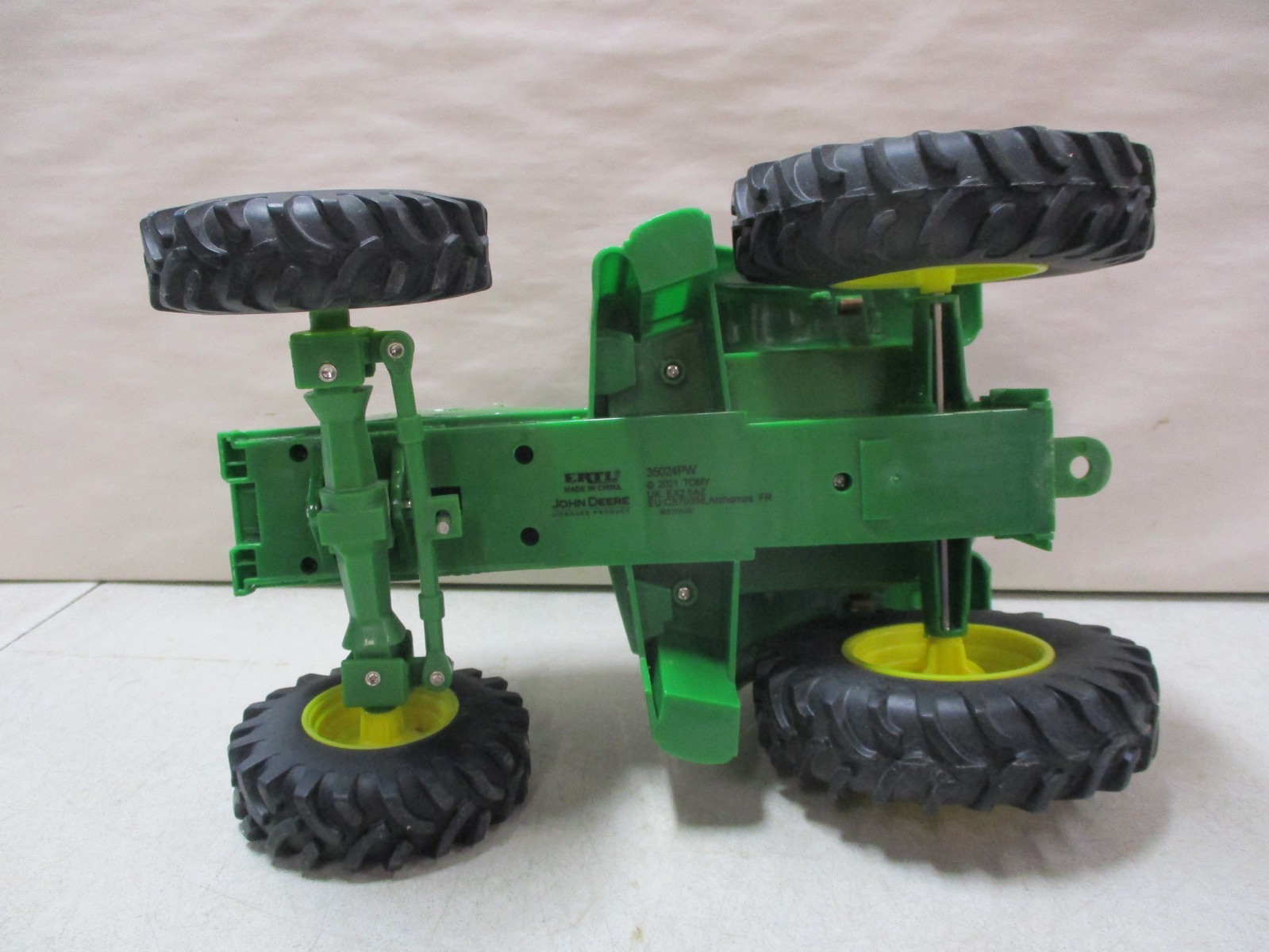 Ertl John Deere Tractor