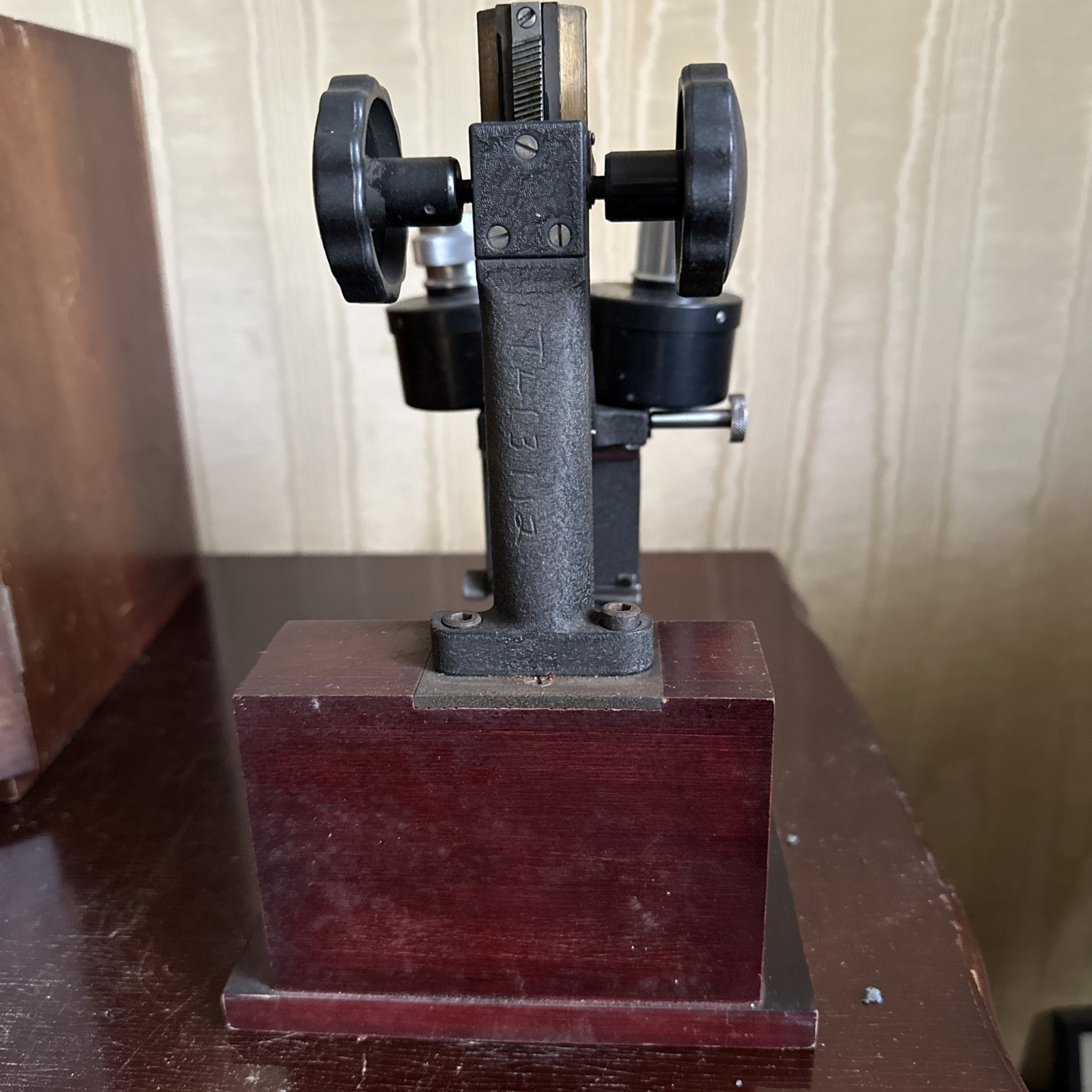 Vintage Bausch & Lomb LL270 Microscope With Custom Case